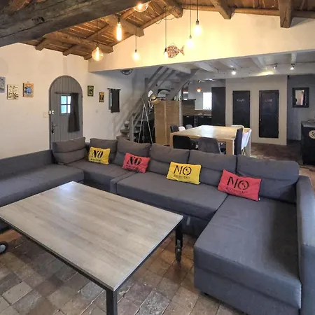 Beautiful Home In La Gueriniere *